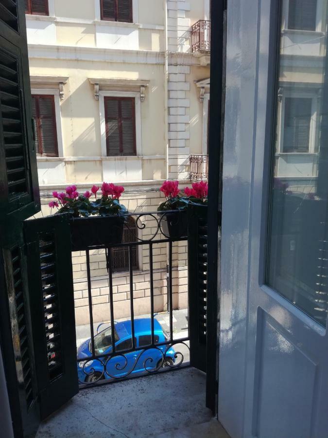 Cairoli 79 Apartamento Bari