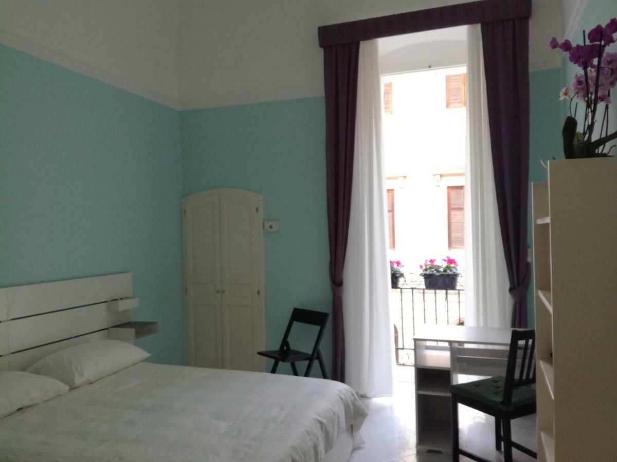 Apartamento Cairoli 79 *